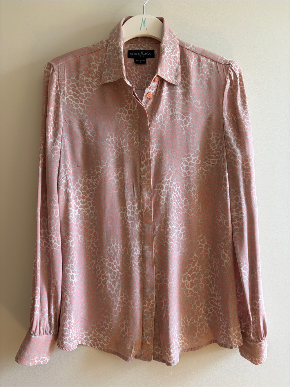 Guess by Marciano size S peach and grey blouse - Picture 6 of 14
